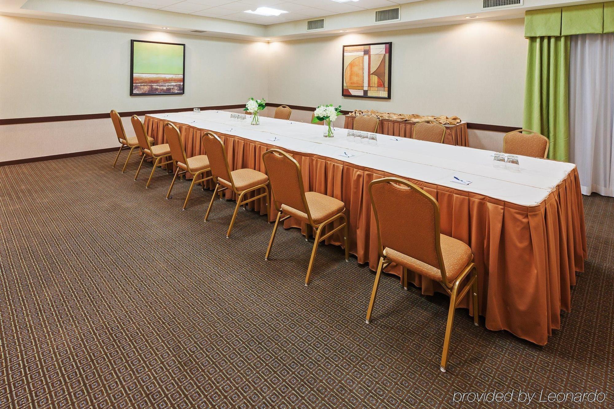 Holiday Inn Express Little Rock-Airport By Ihg מראה חיצוני תמונה