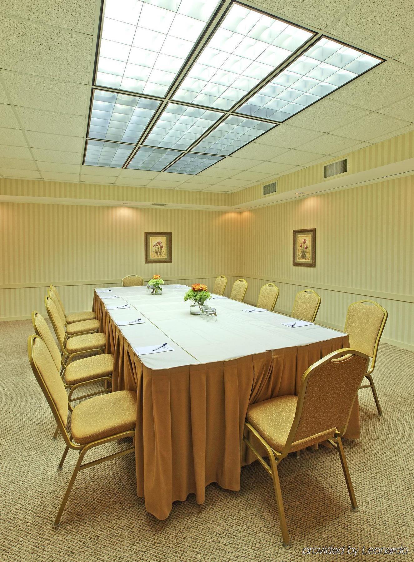Holiday Inn Express Little Rock-Airport By Ihg מראה חיצוני תמונה